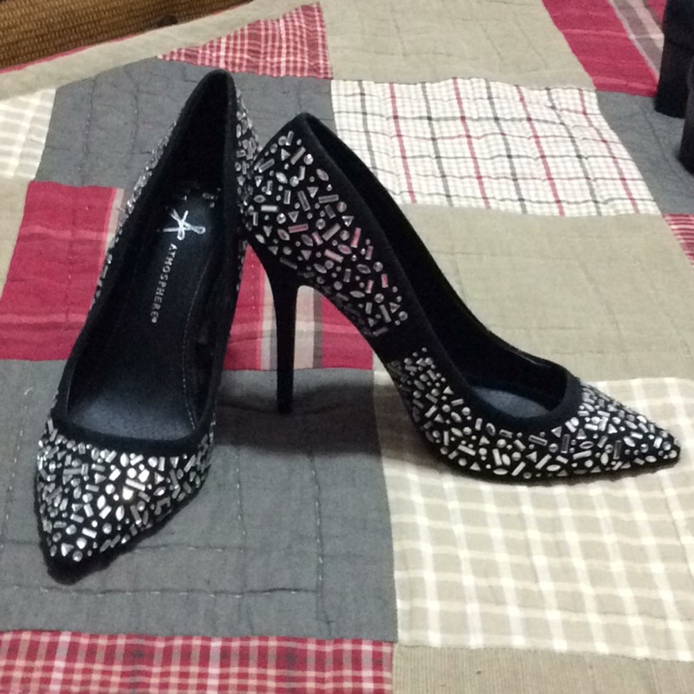 Women's dress shoes